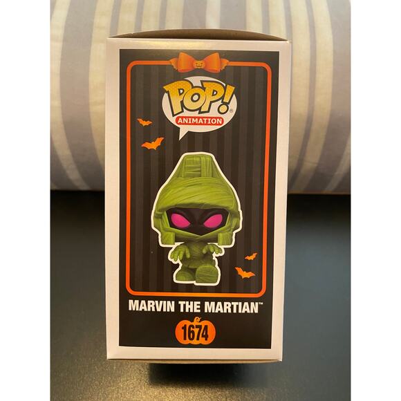 Funko Pop Animation:  Looney Tunes - Marvin The Martian - Picture 4 of 6